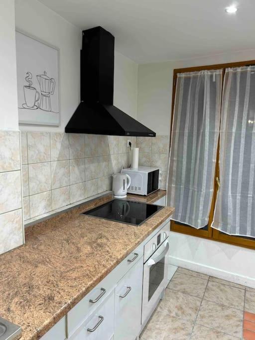 شقة Duplex Minimaliste - 30 Min De Paris سانت أوين لاومون المظهر الخارجي الصورة